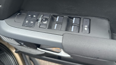 Land Rover Defender 3.0 D250 X-Dynamic SE 110 5dr Auto Diesel Estate